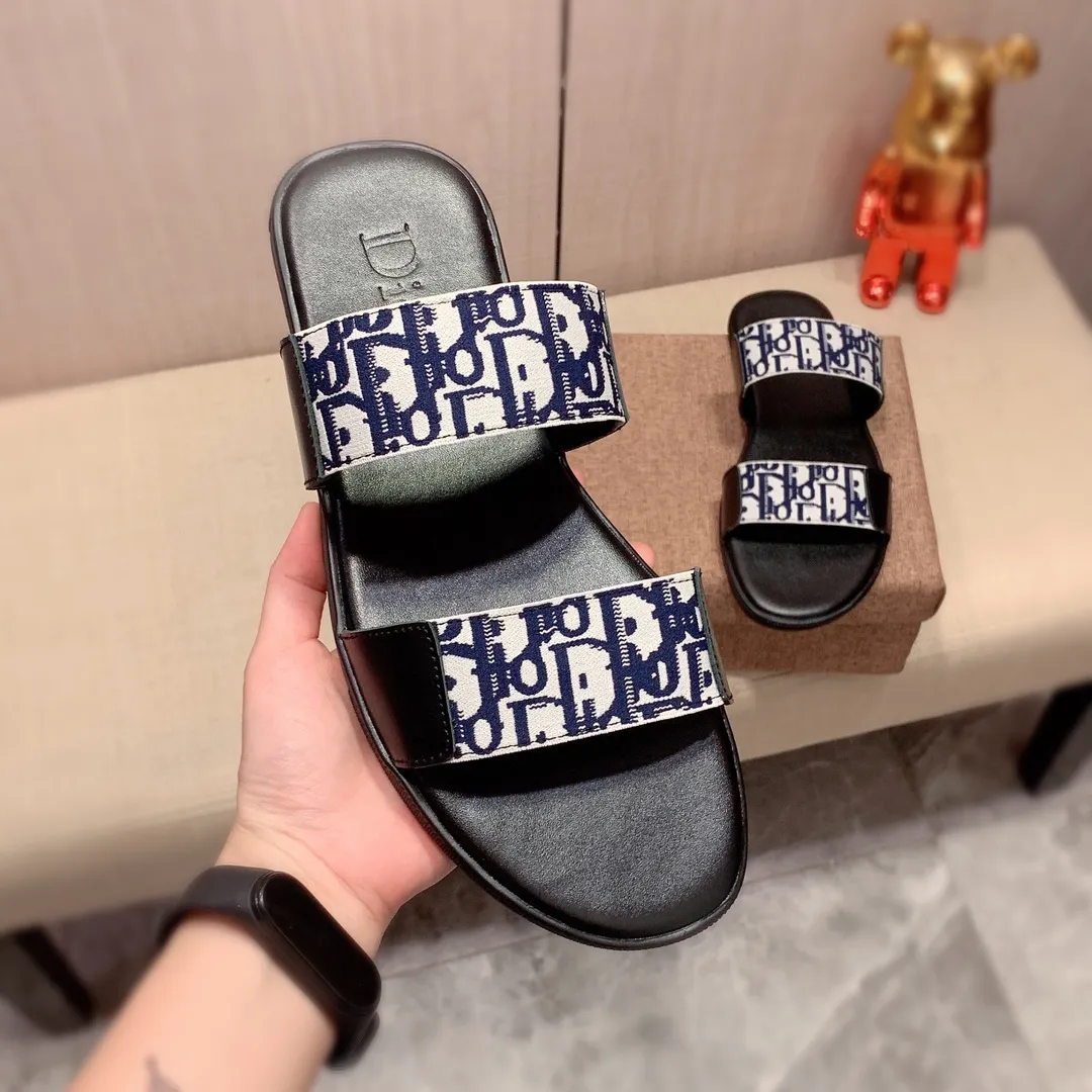 Slippers: New model factory price 220:🎩🎩🔥🔥《Dior* 》【High·Version】Series of slippers, top purchasing agent🔍🔍Men's 2020 counters are on sale at the same time, imported from Italy, original selected cowhide, exquisite workmanship,), sole: (super comfortable) original factory special supply Original sole, ⚠️Exclusive double-layer movable molded sole, super comfortable⚠️, real shot 🎬The real thing is more beautiful🔍🔍original quality, you can go in and out of the counter at will, 266 positive code 38-44, long-term availability